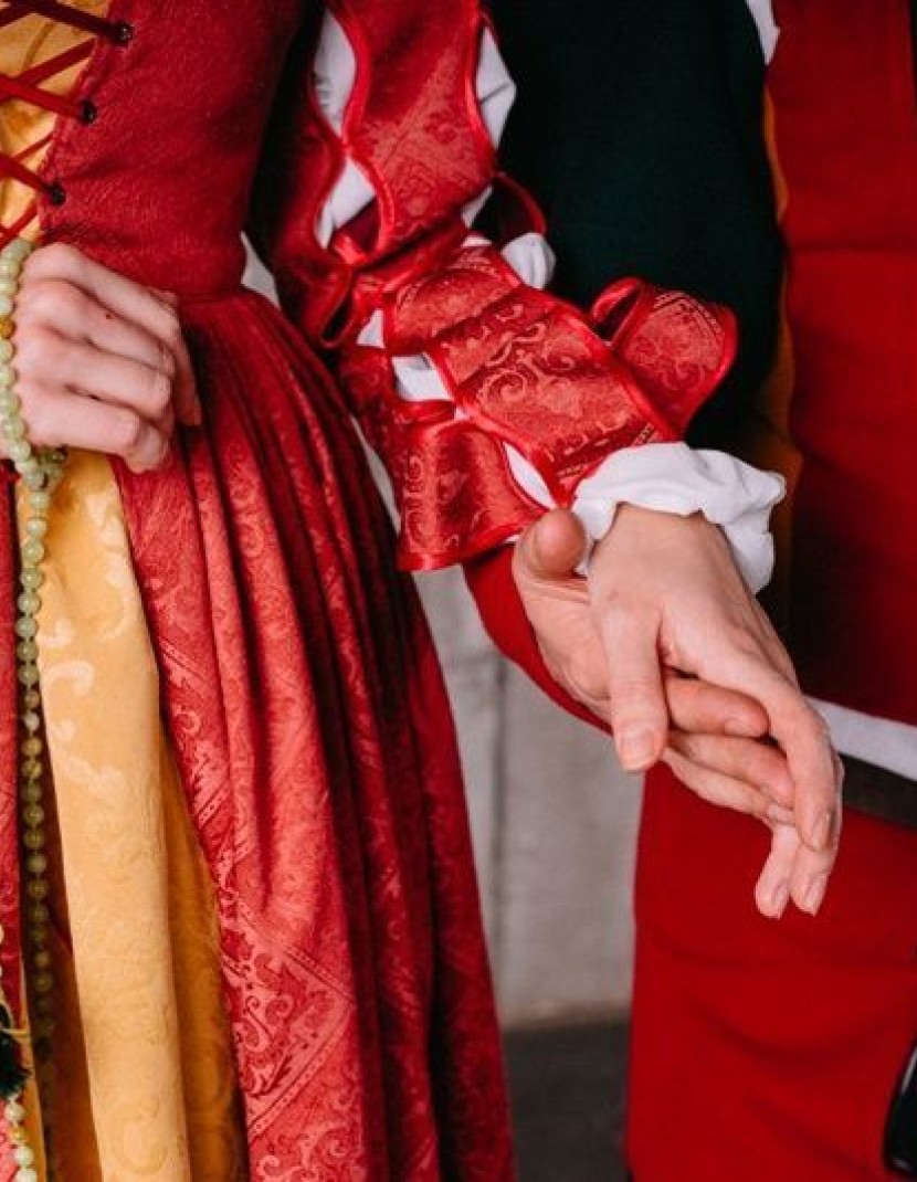 Italian Renaissance dress, XV century photo made by Steel-mastery.com