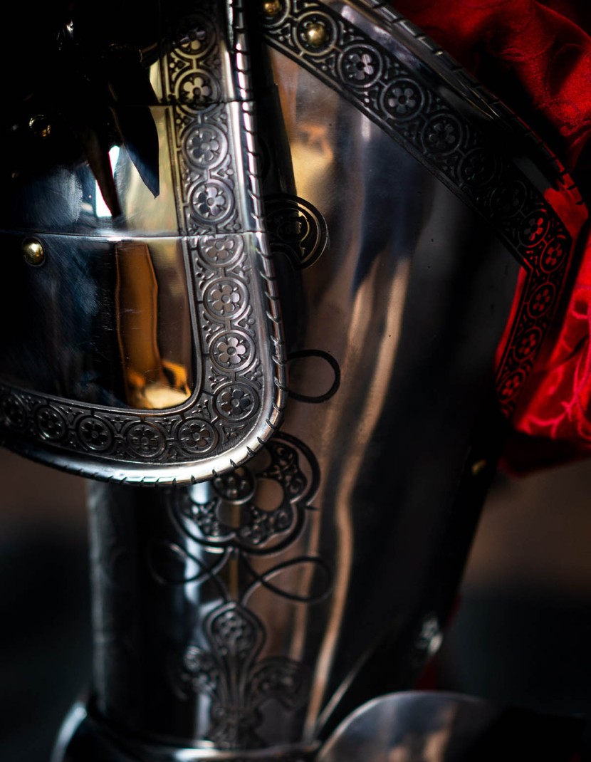 Full Plate Armor (Garniture) of George Clifford, Third Earl of Cumberland, end of XVI century (1590-1592)  photo made by Steel-mastery.com