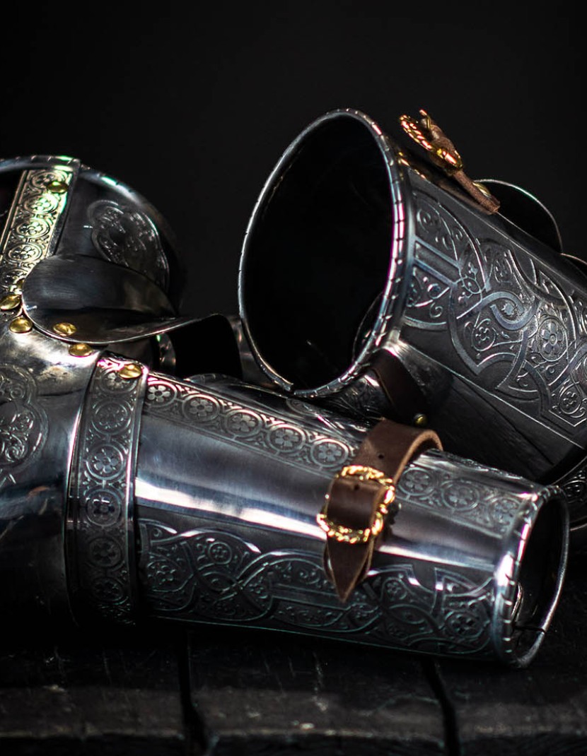 Full Plate Armor (Garniture) of George Clifford, Third Earl of Cumberland, end of XVI century (1590-1592)  photo made by Steel-mastery.com