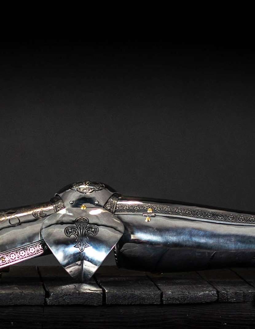 Full Plate Armor (Garniture) of George Clifford, Third Earl of Cumberland, end of XVI century (1590-1592)  photo made by Steel-mastery.com