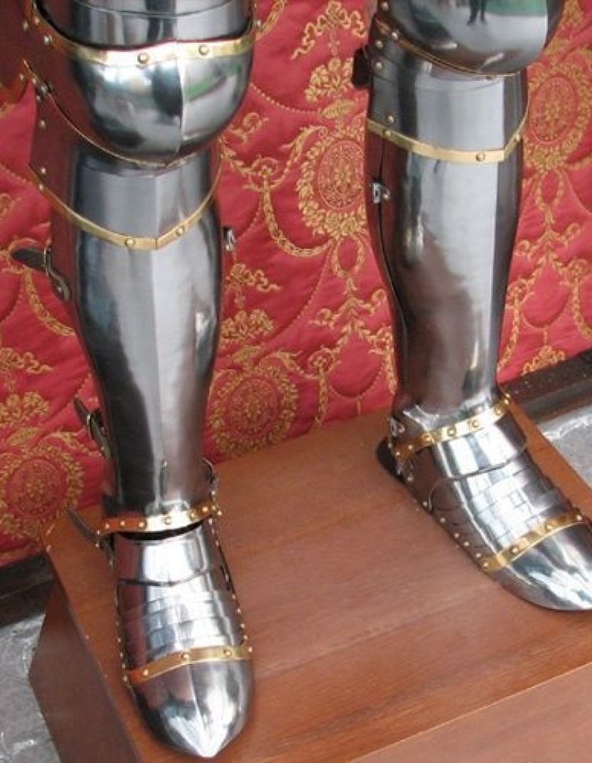 Full plate armour in Churburg style - 14th century photo made by Steel-mastery.com
