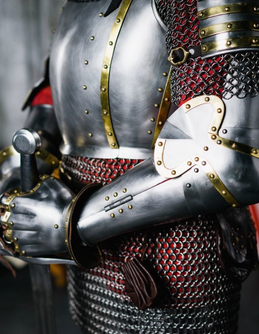 Armour of the XIV century in Churburg style photo made by Steel-mastery.com