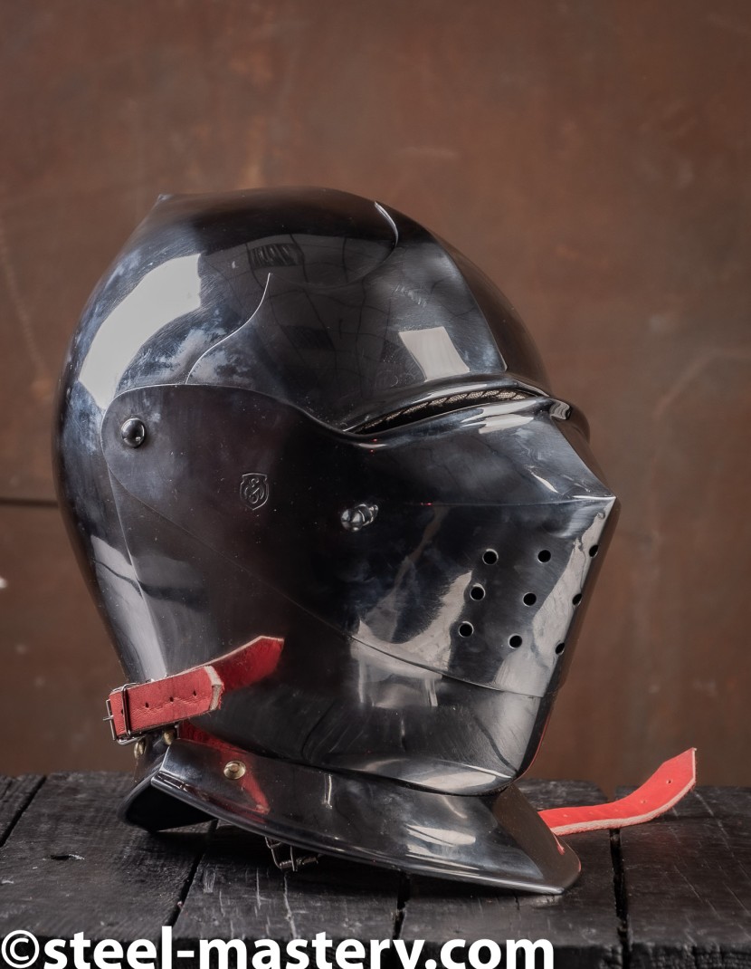 Full knights armour for interior photo made by Steel-mastery.com