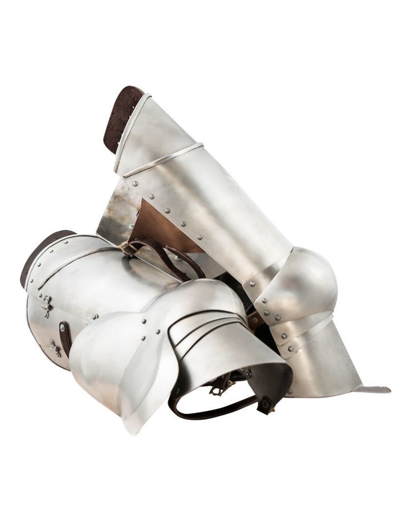 Milan-style full plate armour 1450-1485 years  photo made by Steel-mastery.com