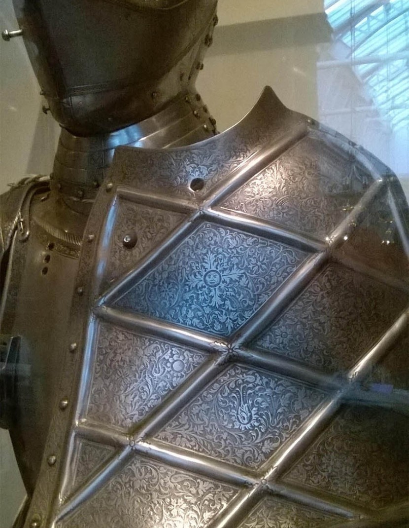 Jousting knight armor, 16th century photo made by Steel-mastery.com