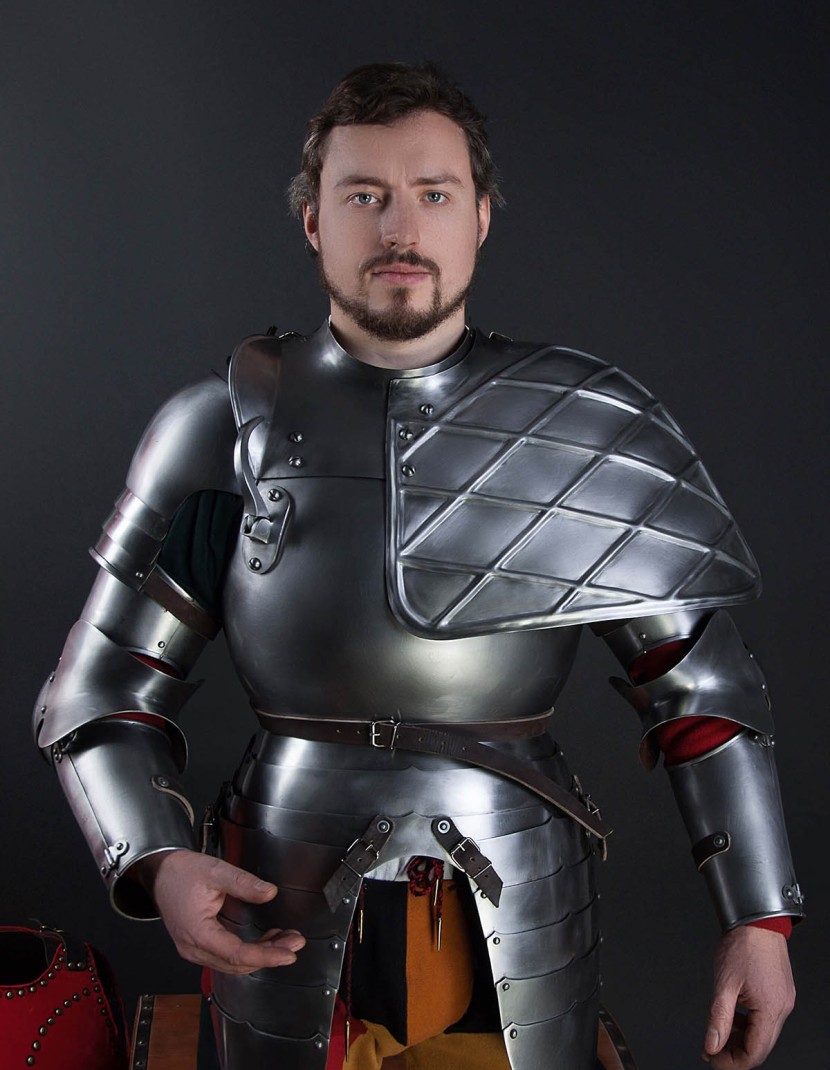Jousting knight armor, 16th century photo made by Steel-mastery.com