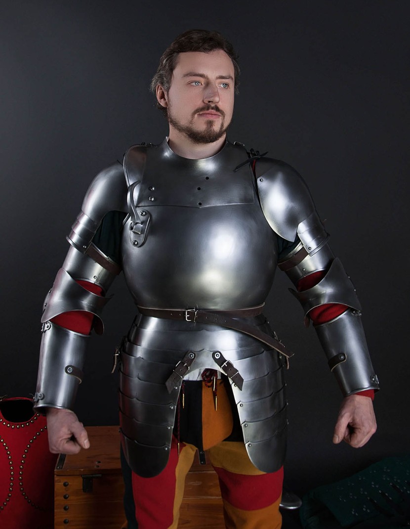 Jousting knight armor, 16th century photo made by Steel-mastery.com