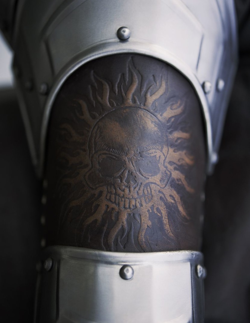 Combined bracers with tooling photo made by Steel-mastery.com