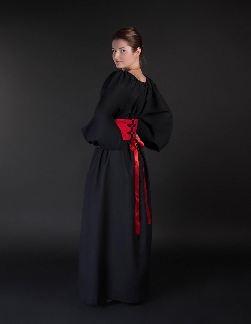 Medieval gown with wide fabric belt photo made by Steel-mastery.com