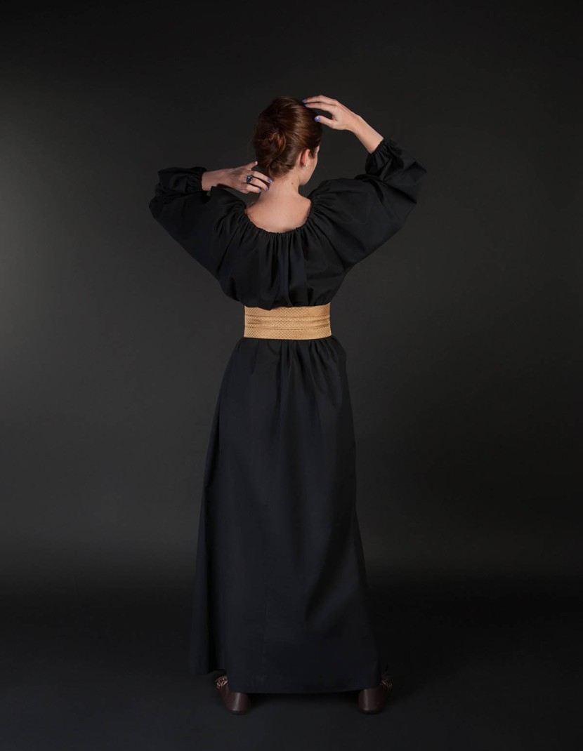 Medieval gown with wide fabric belt photo made by Steel-mastery.com