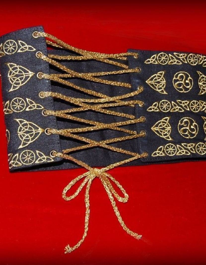 Linen belt with embroidery photo made by Steel-mastery.com
