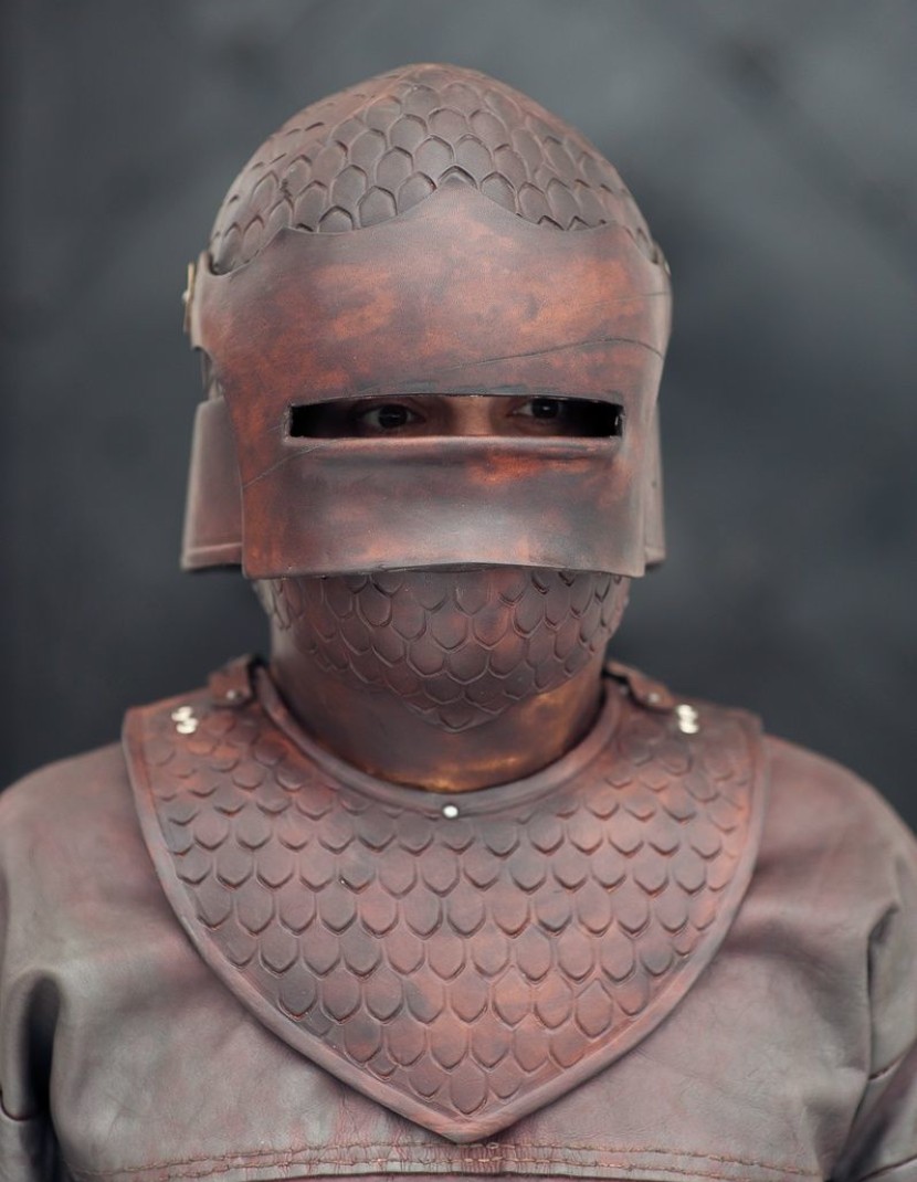 Leather gorget in fantasy style photo made by Steel-mastery.com