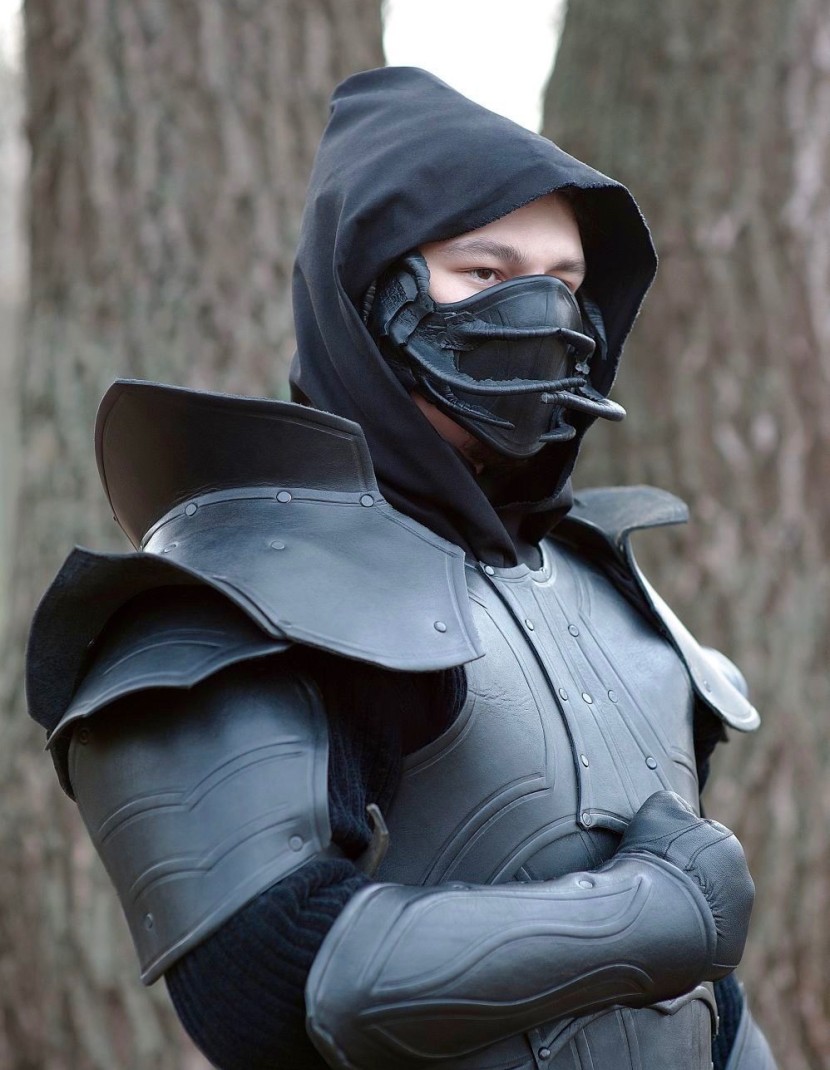 Leather mask, part of full LARP-armour photo made by Steel-mastery.com