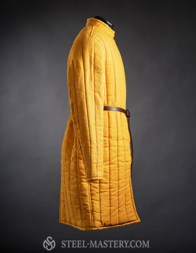 Gambeson of crossbowman of the XII-XIII centuries photo made by Steel-mastery.com