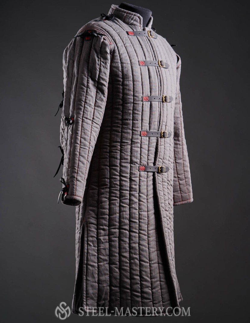 Long Knight gambeson of the XI-XV centuries photo made by Steel-mastery.com