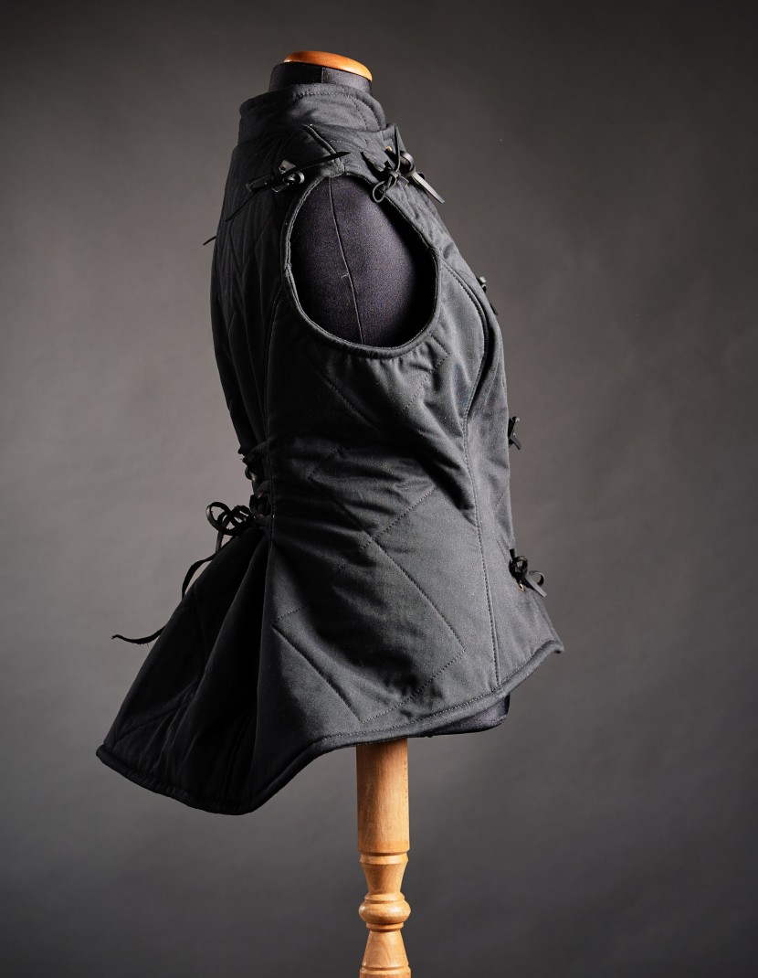 FEMALE SLEEVELESS GAMBESON photo made by Steel-mastery.com