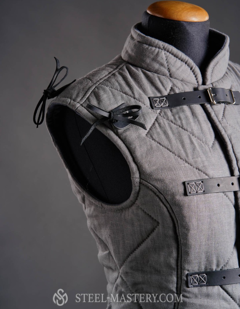 FEMALE SLEEVELESS GAMBESON photo made by Steel-mastery.com