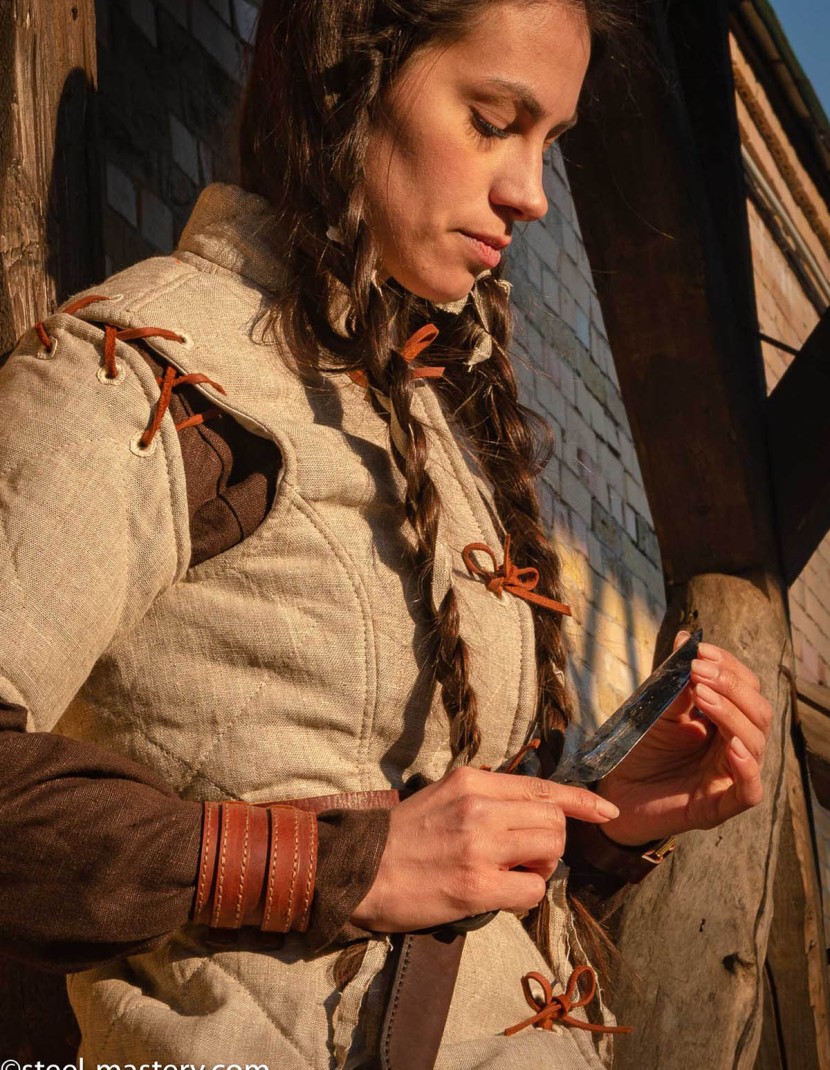 FEMALE SLEEVELESS GAMBESON photo made by Steel-mastery.com