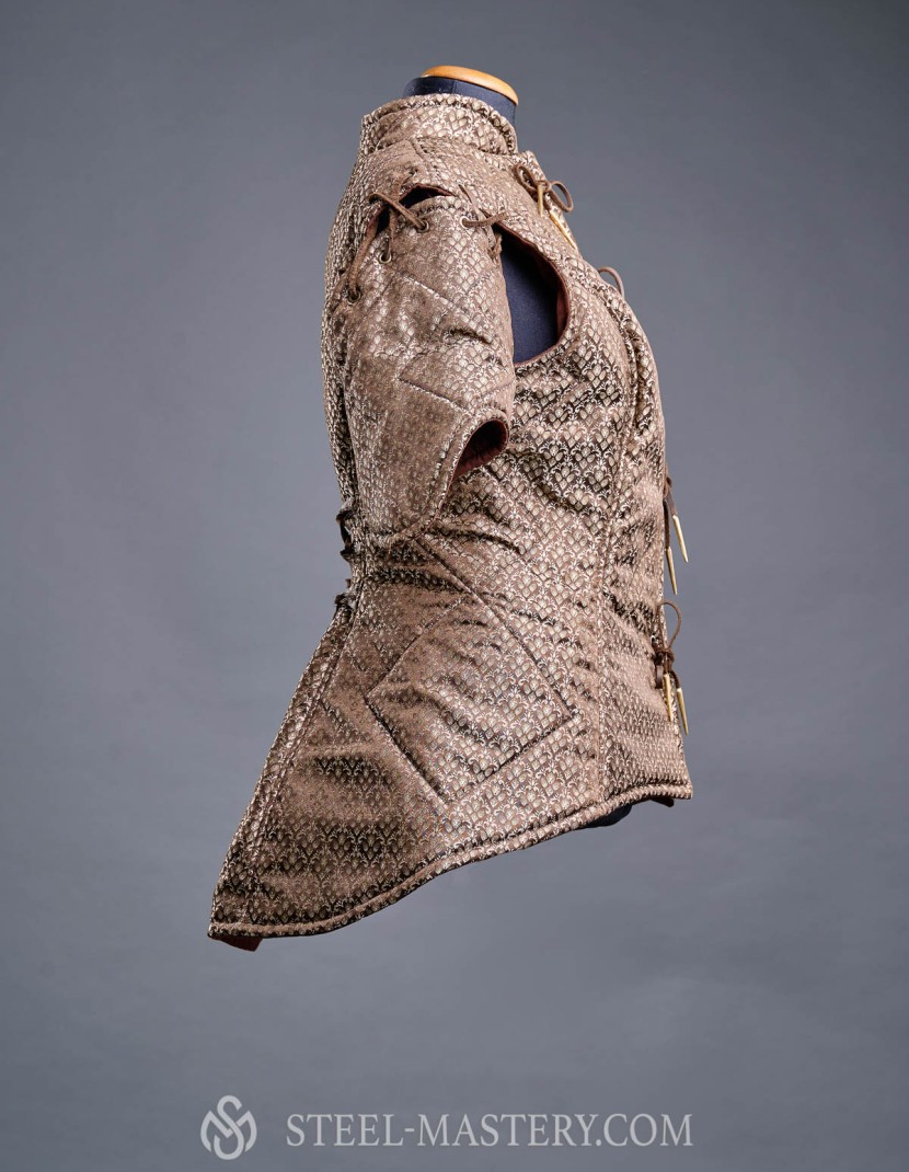 FEMALE ROYAL SLEEVELESS GAMBESON photo made by Steel-mastery.com