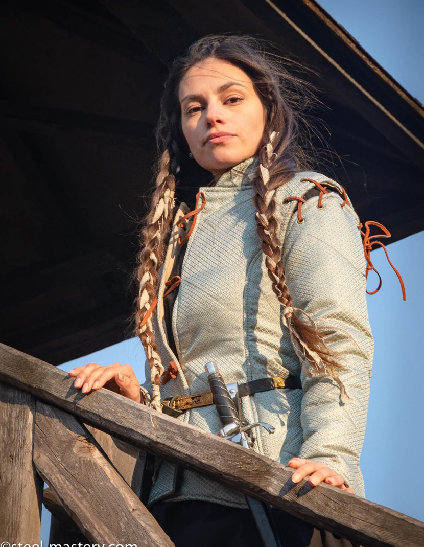 FEMALE ROYAL SLEEVELESS GAMBESON photo made by Steel-mastery.com