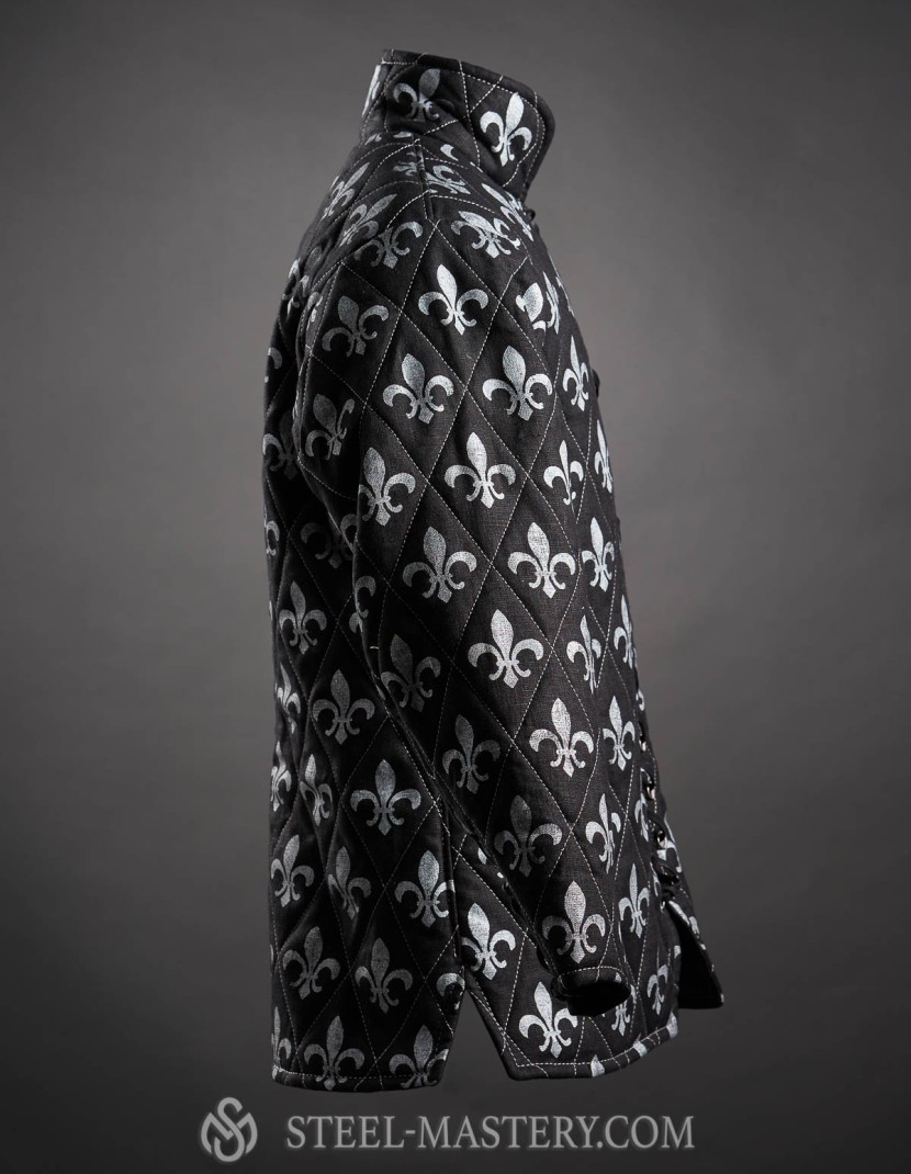 XVth century Jeanne d'Arc gambeson photo made by Steel-mastery.com