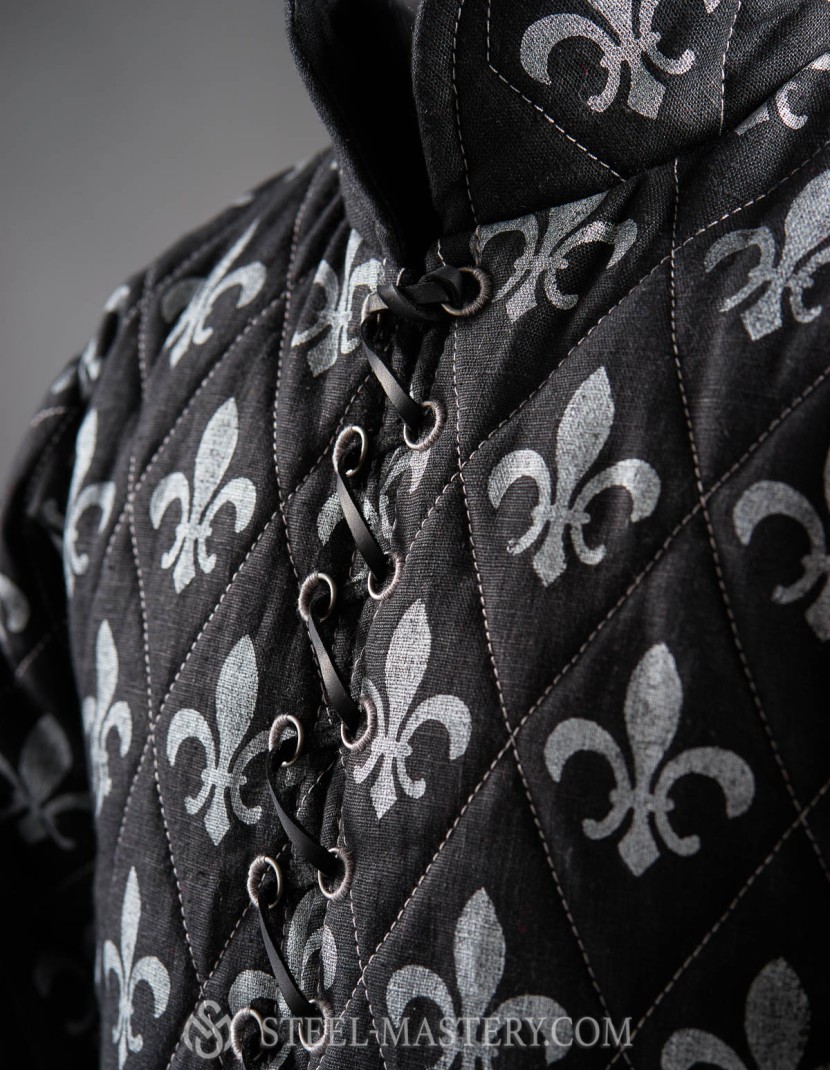 XVth century Jeanne d'Arc gambeson photo made by Steel-mastery.com