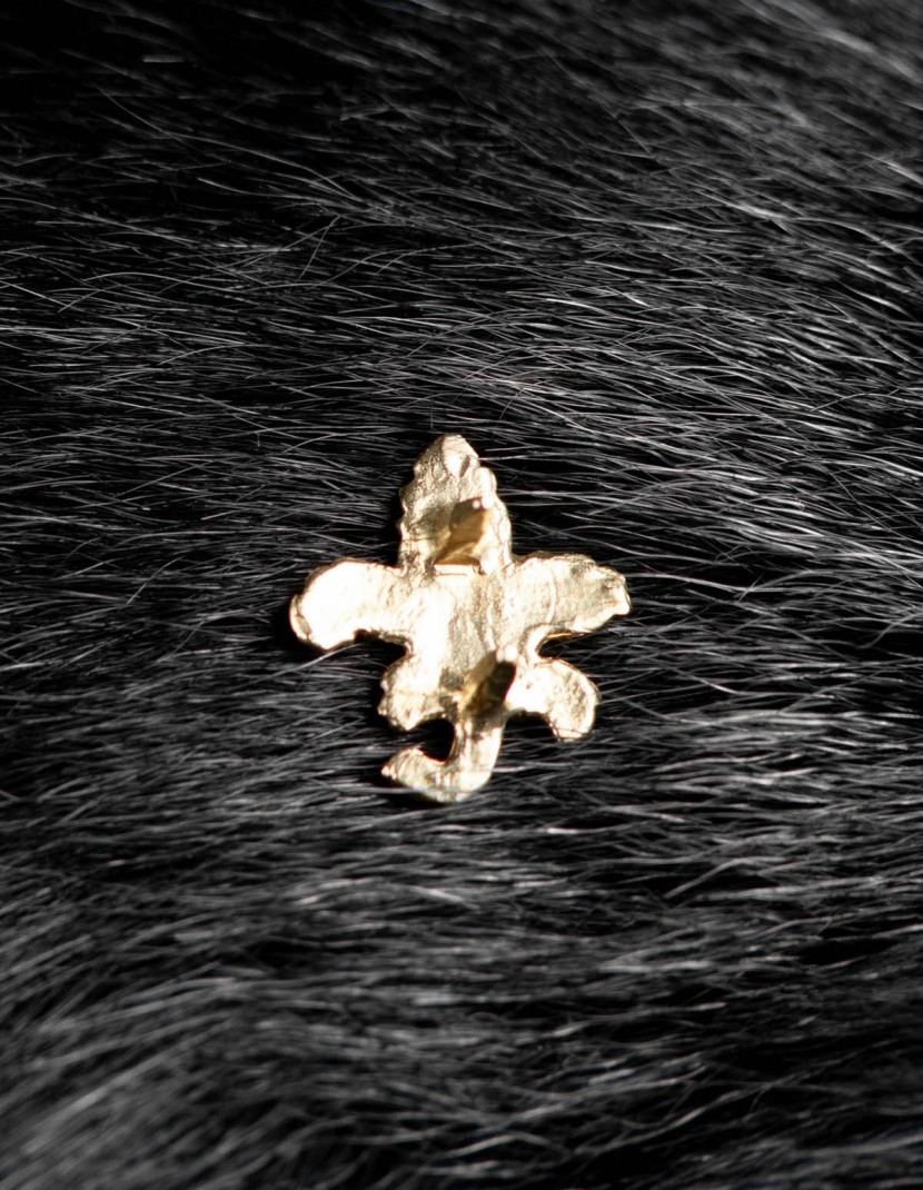 Medieval belt mount “Leaf”, 1360-1500 years (10 pcs) photo made by Steel-mastery.com