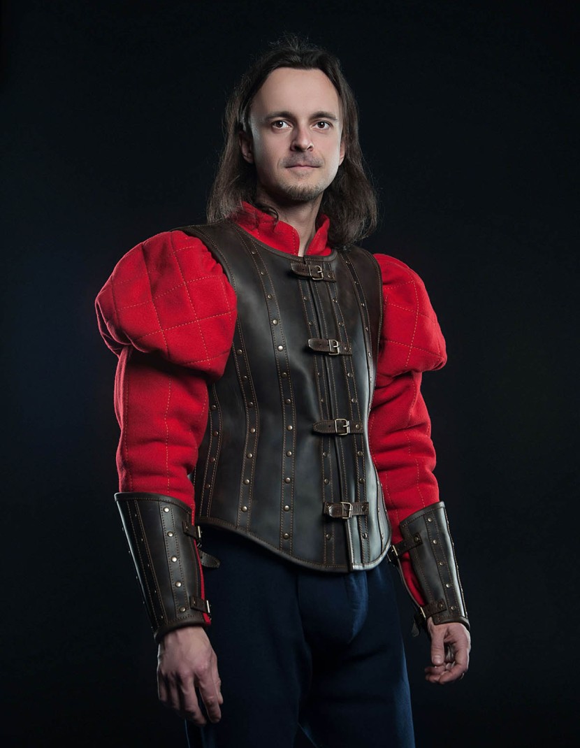 Leather bracers in Renaissance style photo made by Steel-mastery.com