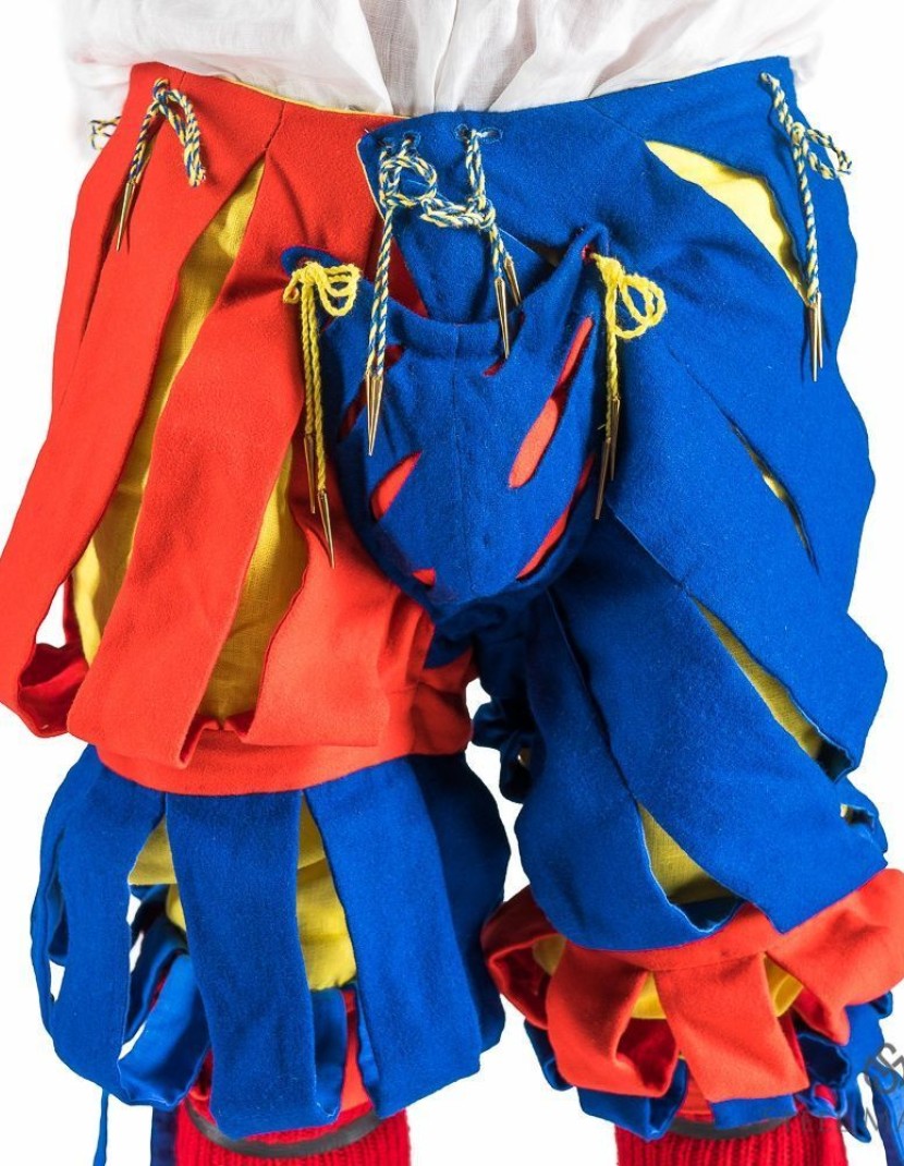 Medieval costume of landsknecht, XVI century photo made by Steel-mastery.com