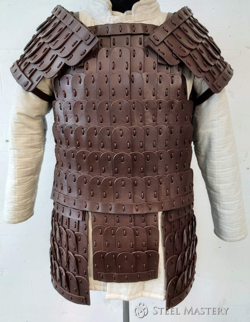 Leather lamellar armor photo made by Steel-mastery.com