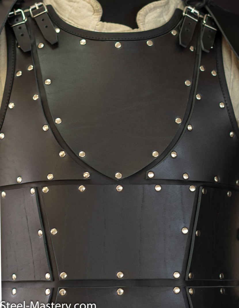 Leather armour in style of Game of Thrones photo made by Steel-mastery.com