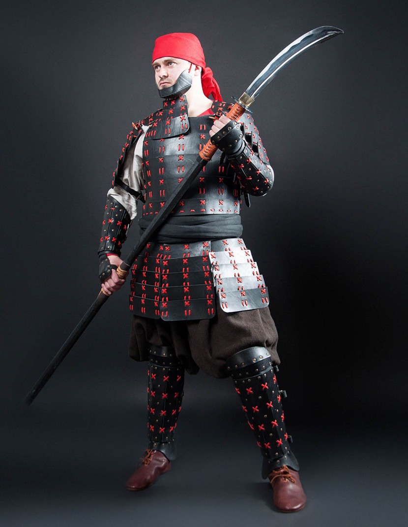 O Yoroi - Japanese samurai leather warrior armor photo made by Steel-mastery.com