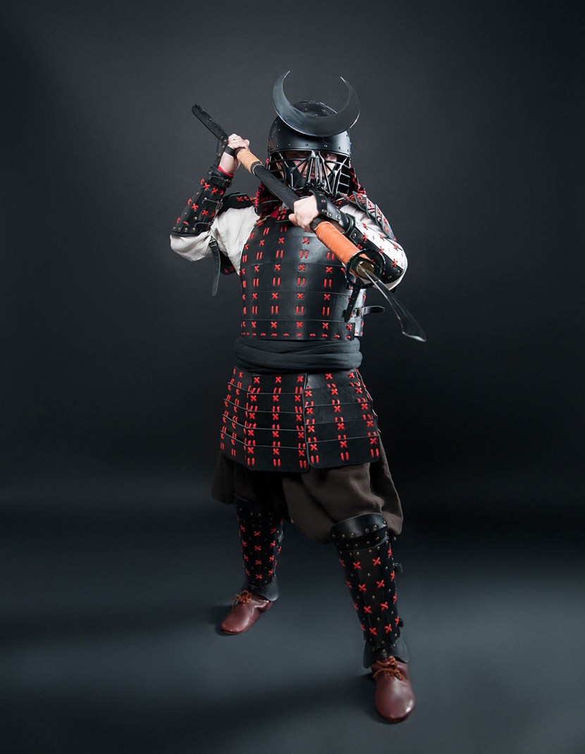 O Yoroi - Japanese samurai leather warrior armor photo made by Steel-mastery.com