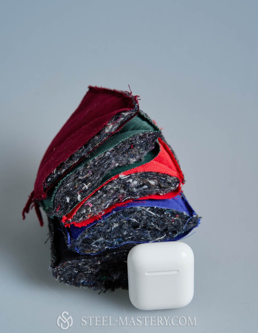 Samples for gambesons layers padding photo made by Steel-mastery.com