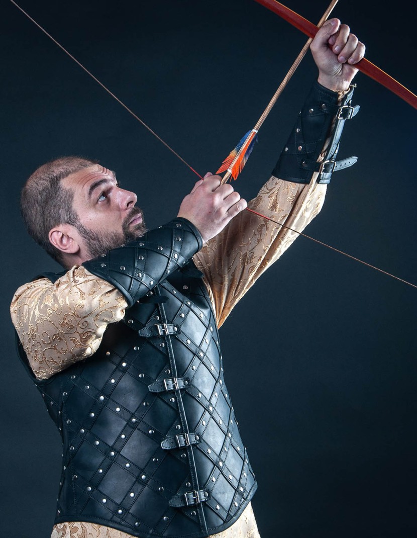 Leather vest with diamond pattern photo made by Steel-mastery.com