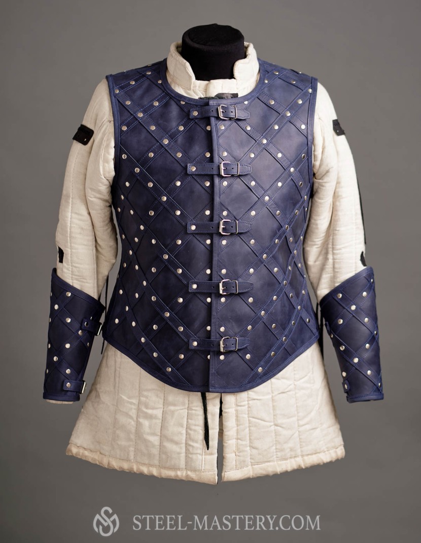 Leather vest with diamond pattern photo made by Steel-mastery.com