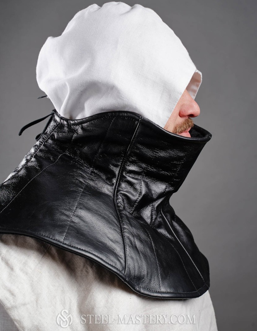 Leather padded aventail with back lacing photo made by Steel-mastery.com