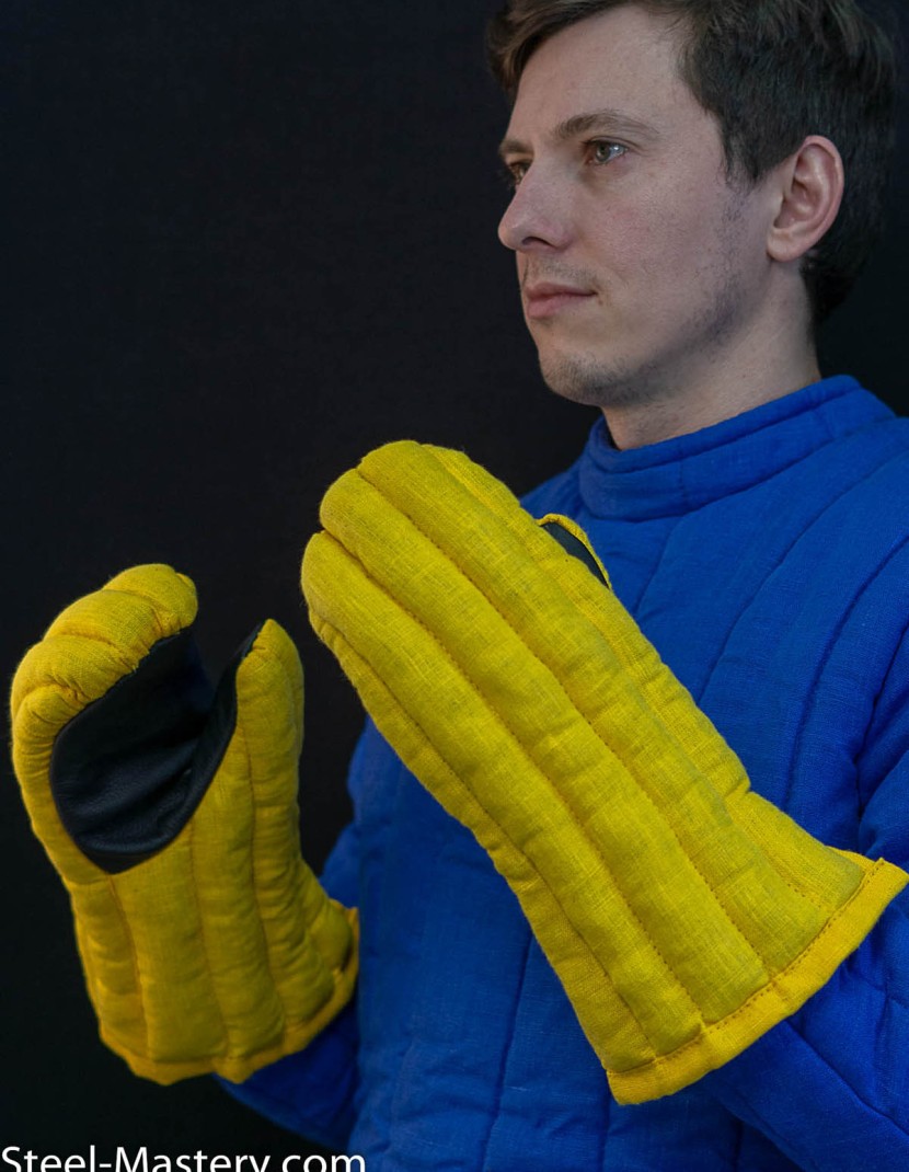 Padded gauntlets with leather insets photo made by Steel-mastery.com