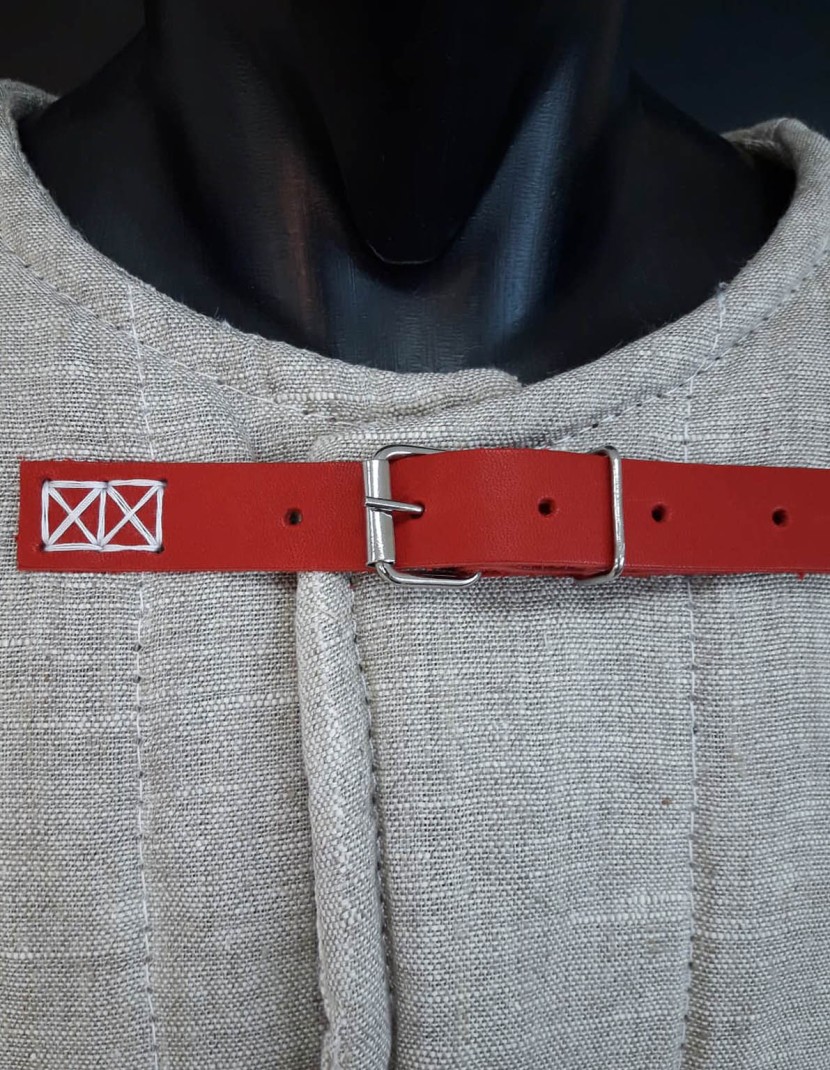 Gambeson made of linen photo made by Steel-mastery.com