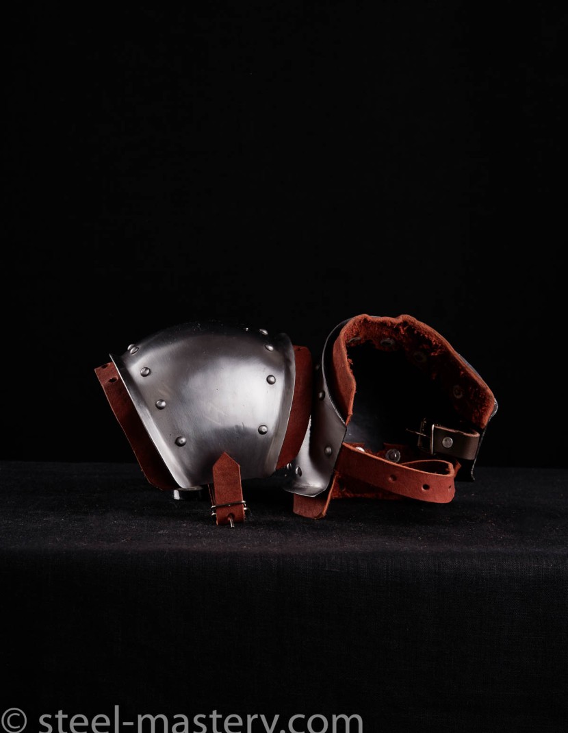 STEEL ELBOW WITH BROWN LEATHER photo made by Steel-mastery.com