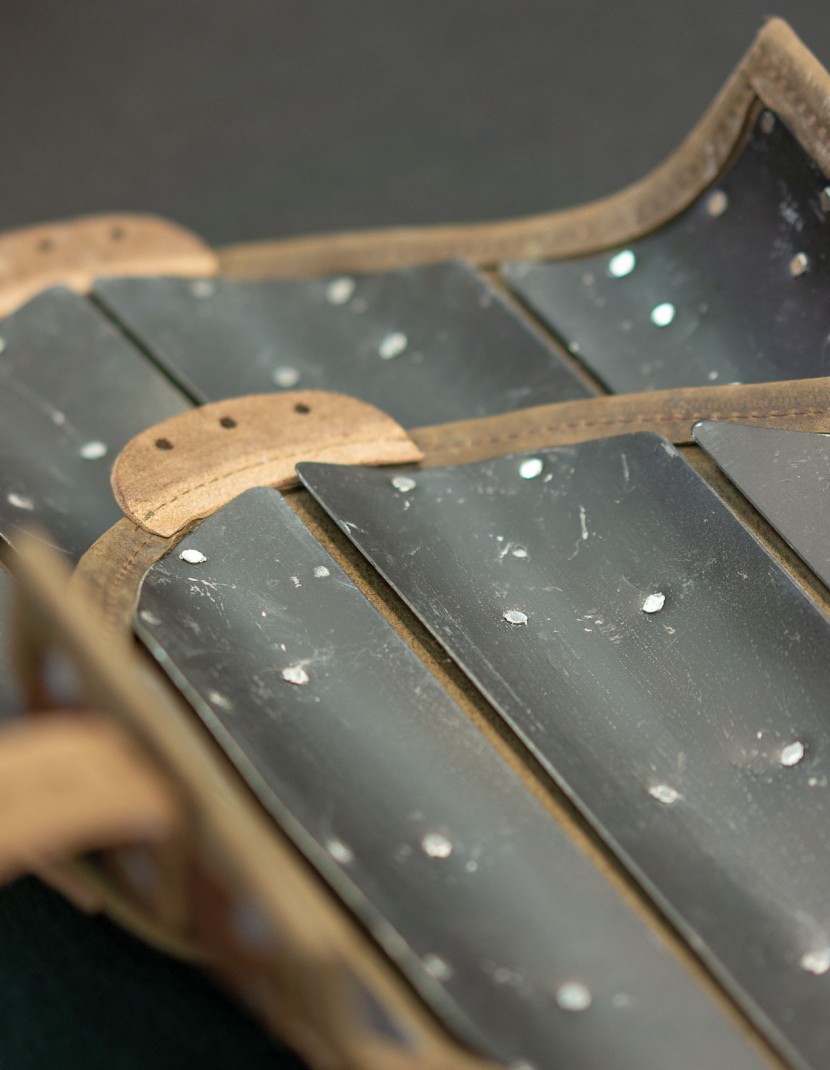 BROWN LEATHER PROTECTION OF UPPER PART OF ARM  photo made by Steel-mastery.com