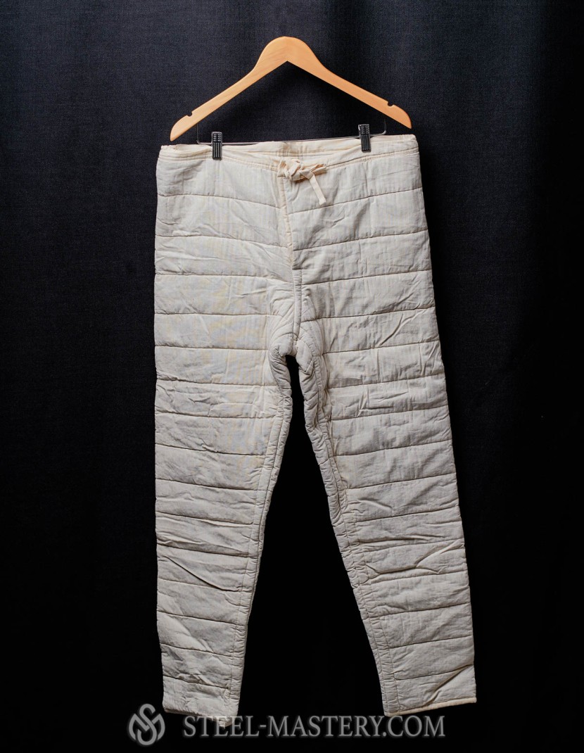 Padded cotton chausses photo made by Steel-mastery.com