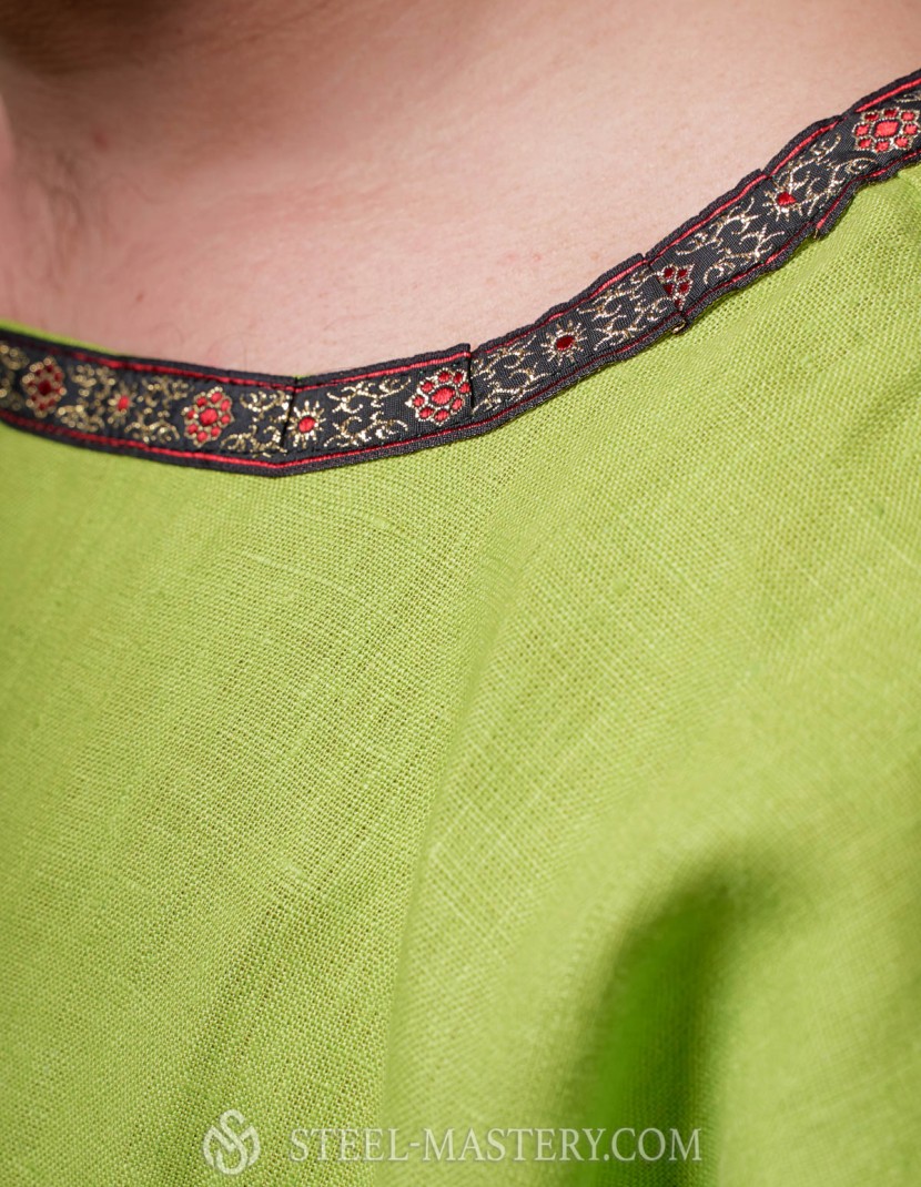 Light green medieval linen shirt  photo made by Steel-mastery.com