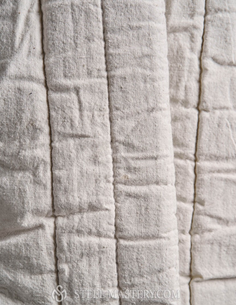 Uncolored padded chausses  photo made by Steel-mastery.com