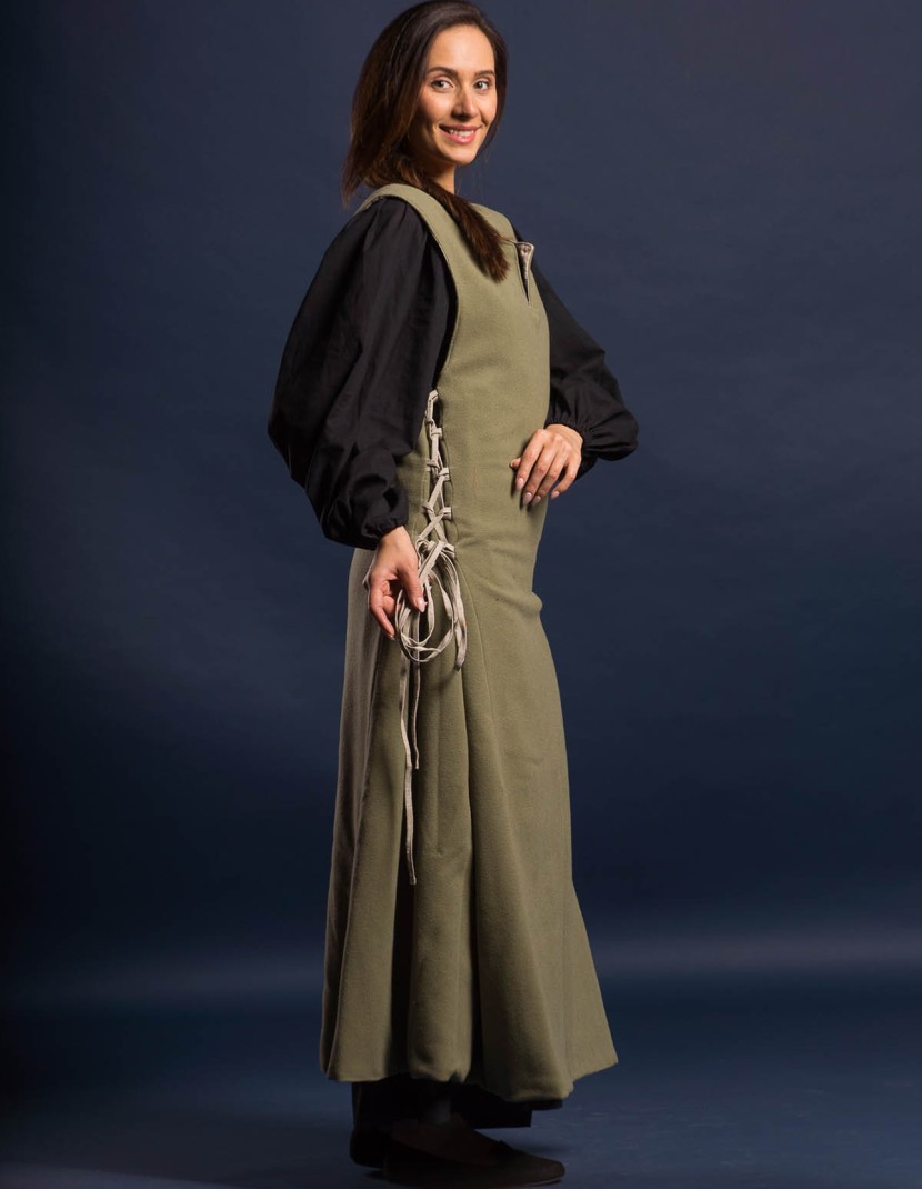 GREEN MEDIEVAL PRINCESS DRESS photo made by Steel-mastery.com