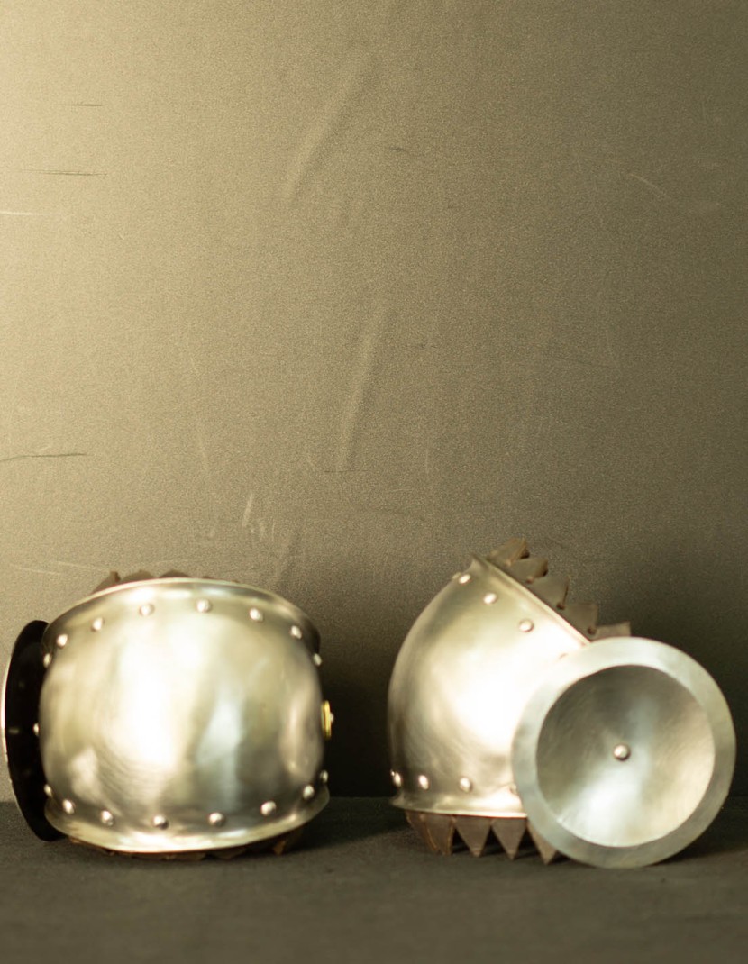 STEEL ELBOW CAPS WITH PLAIN RONDEL  photo made by Steel-mastery.com