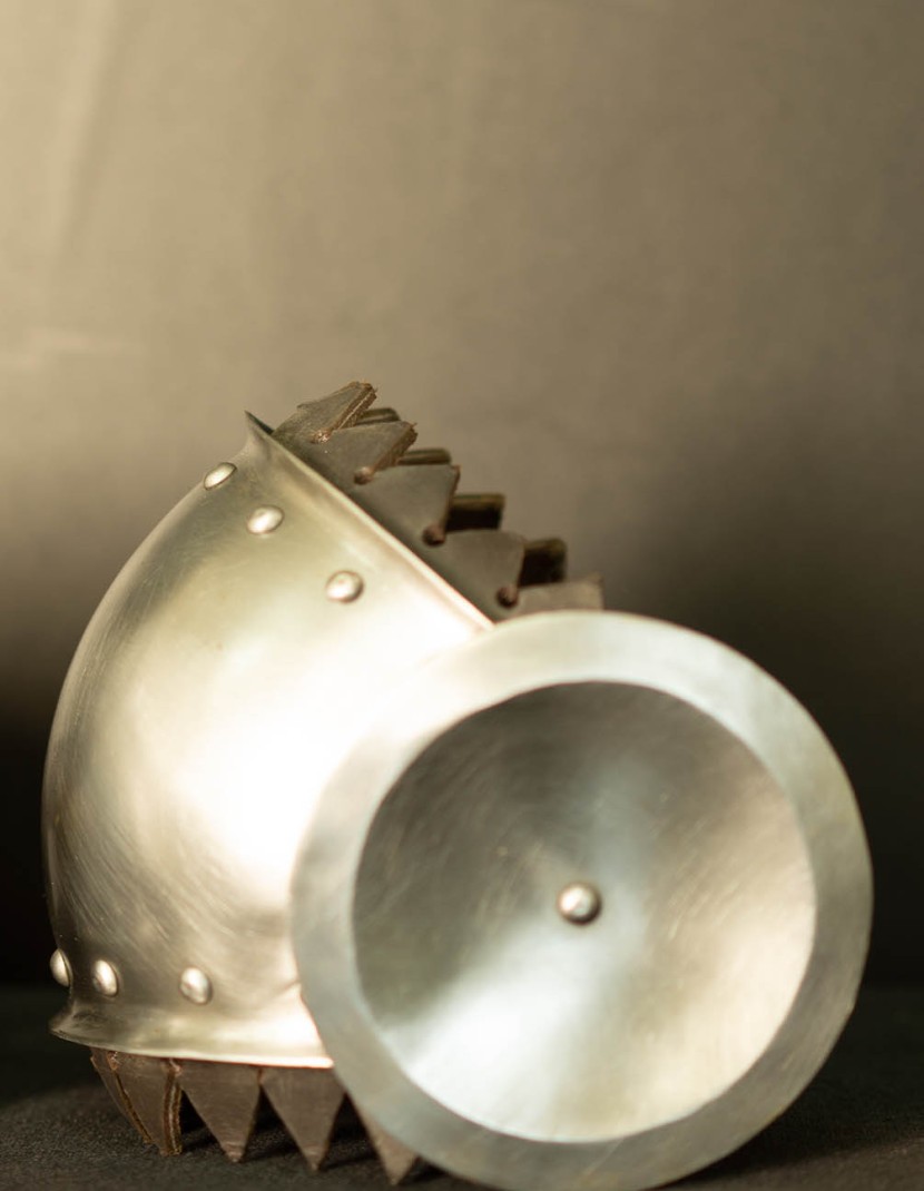 STEEL ELBOW CAPS WITH PLAIN RONDEL  photo made by Steel-mastery.com