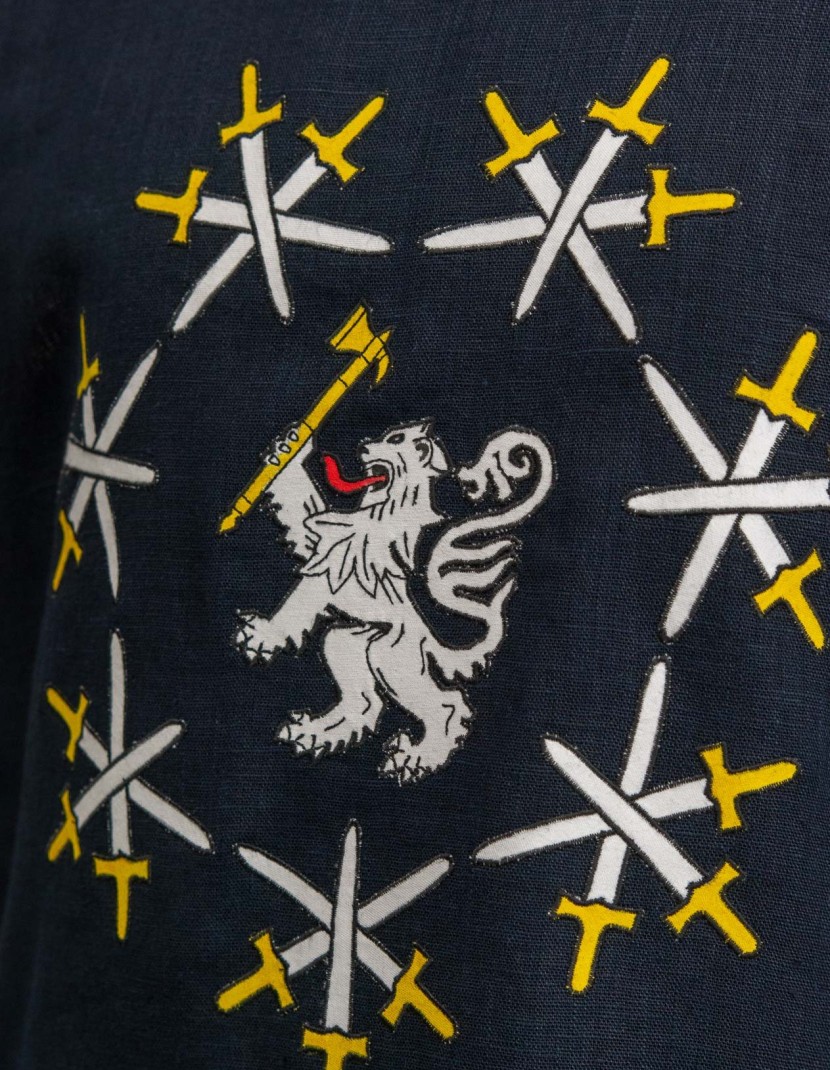 Tabard with swords and lion photo made by Steel-mastery.com