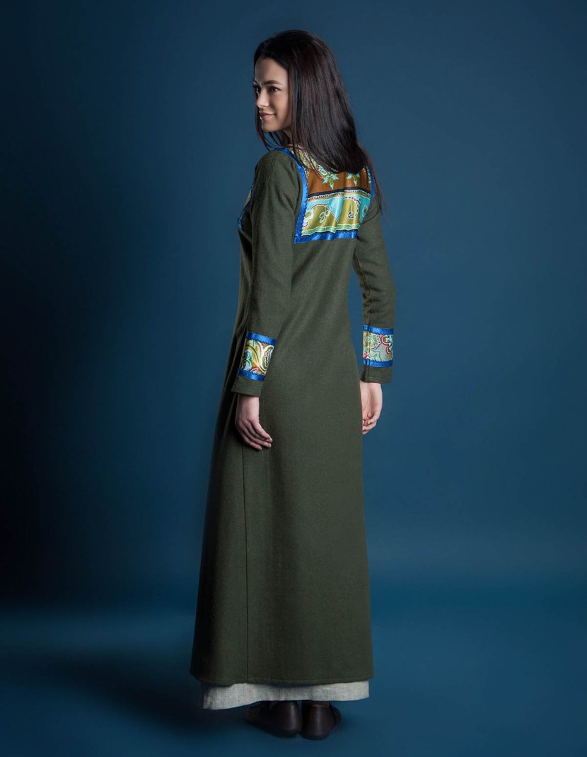 Women's viking outfit "Freyja style" photo made by Steel-mastery.com