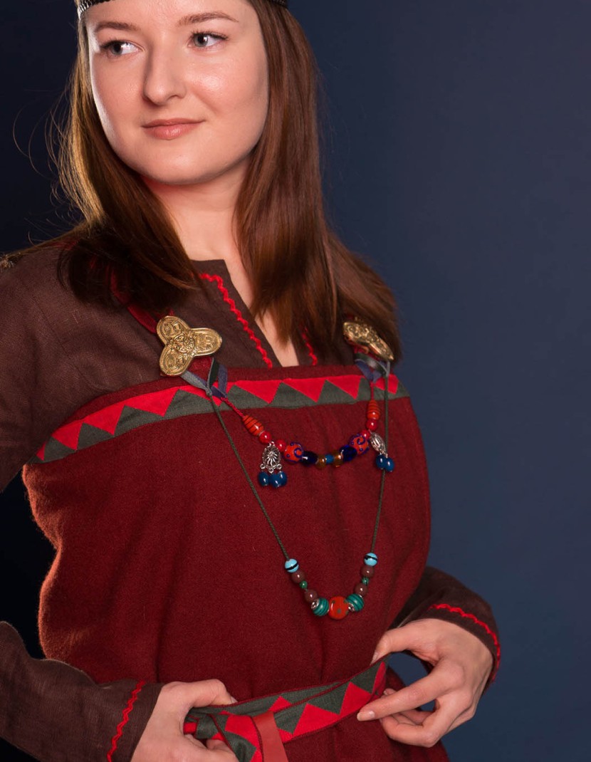 Viking clothing "Idunn style" photo made by Steel-mastery.com